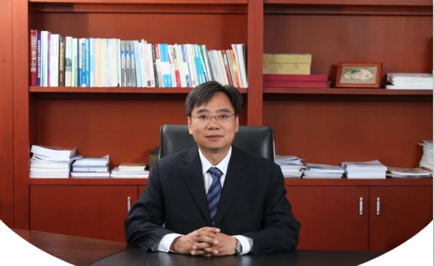 重磅丨见证榜样力量，为最美科技工作者冯江华点赞